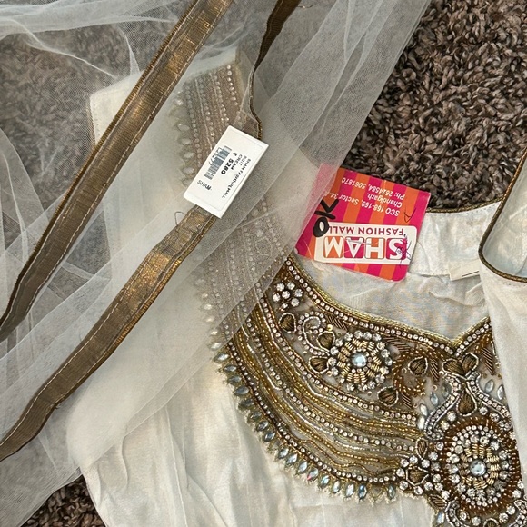 New with Tags! White Indian 3 piece Anarkali Suit - Picture 4 of 6